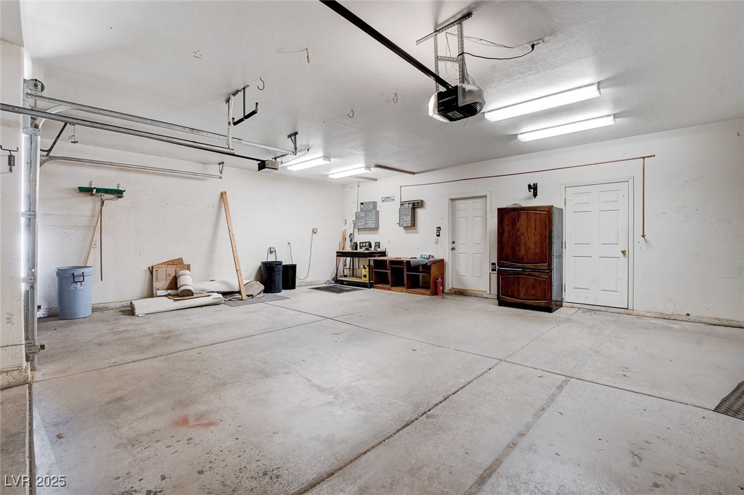 5704 Burdel Street Property Photo 49