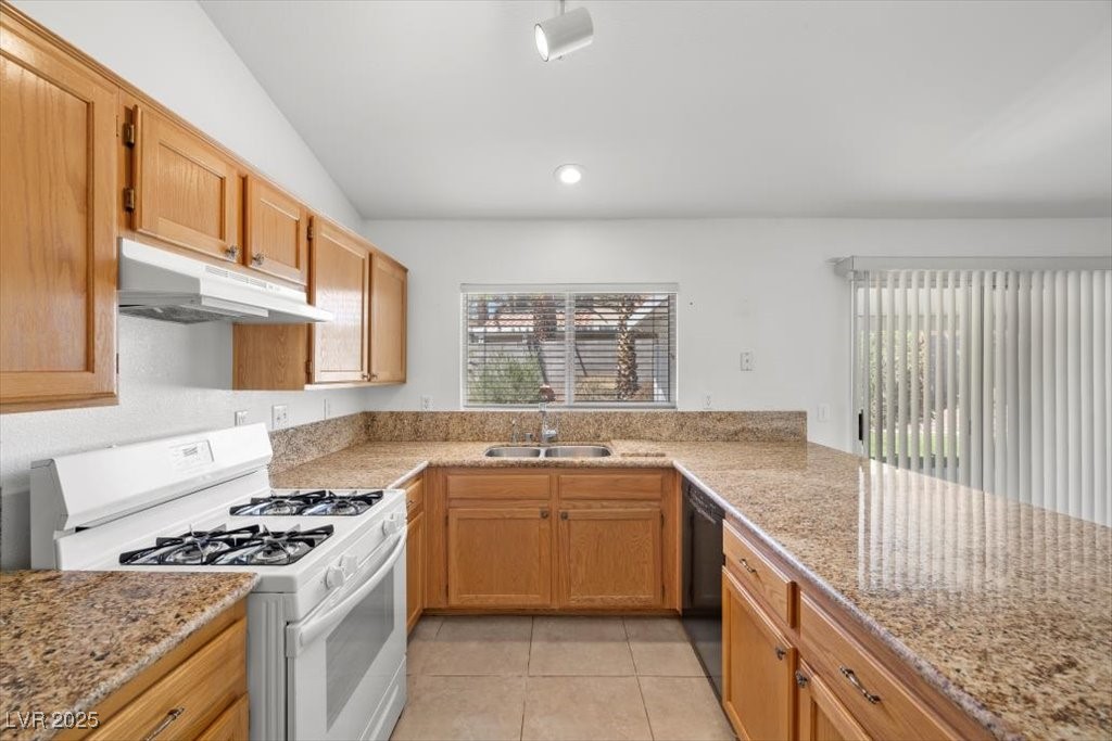 9616 Glengarry Drive Property Photo 14
