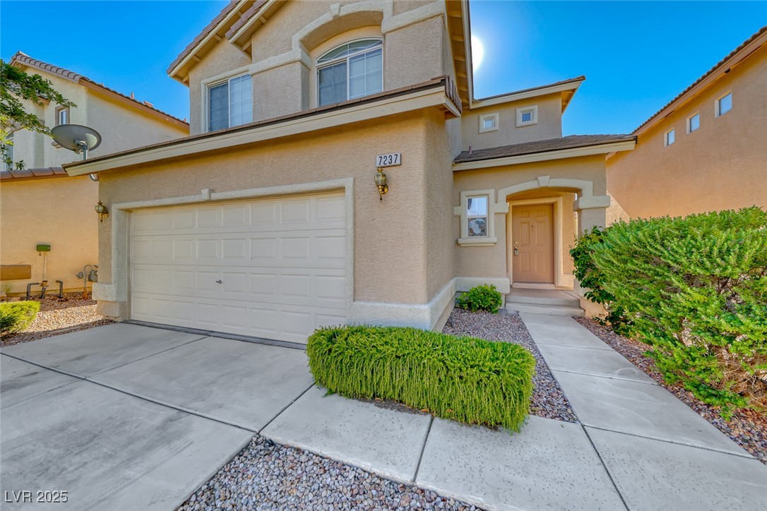 7237 Twin Maples Court Property Photo 4