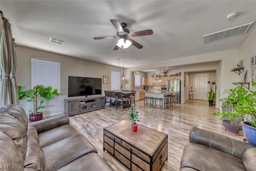 1042 Via Saint Andrea Place Property Photo 13
