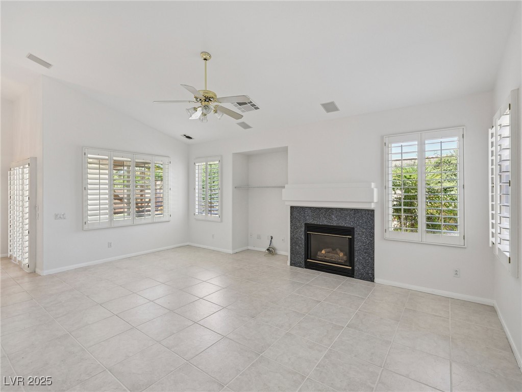 2253 Summerwind Circle Property Photo 18