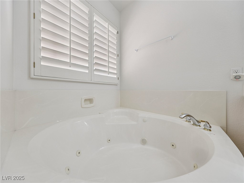 2253 Summerwind Circle Property Photo 30