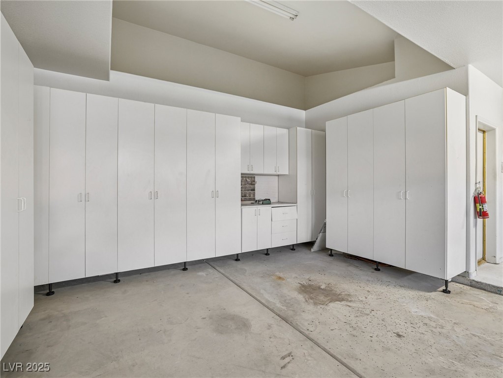 2253 Summerwind Circle Property Photo 46