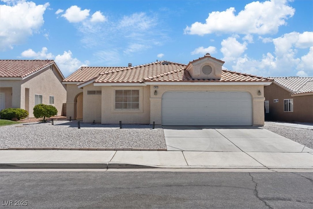 7412 Forest Ivy Street Property Photo 3