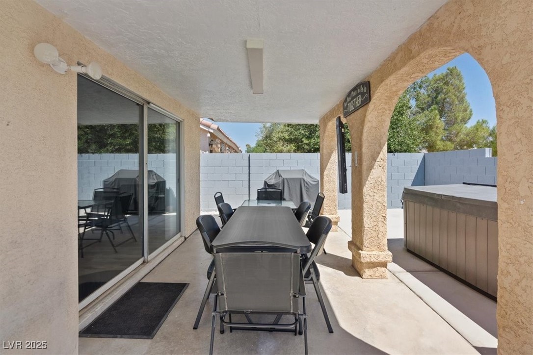7412 Forest Ivy Street Property Photo 27