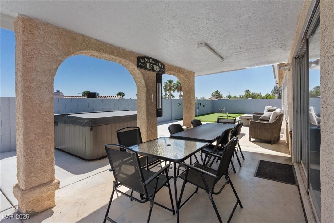 7412 Forest Ivy Street Property Photo 28