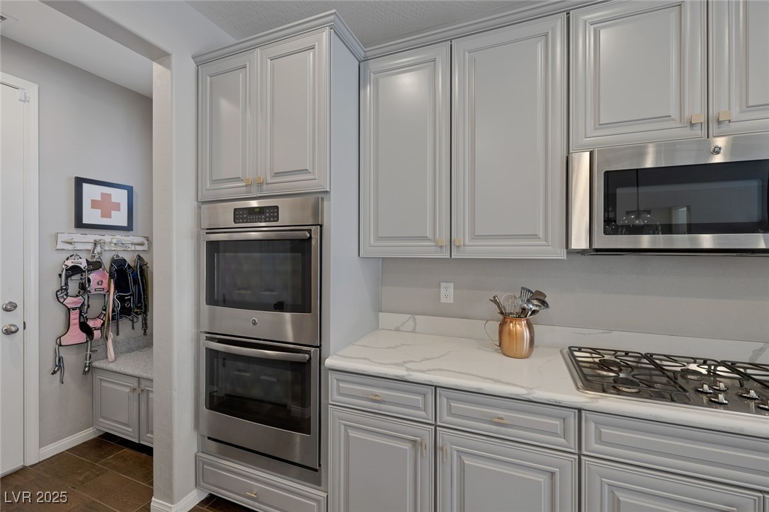 7111 Stanley Frederick Street Property Photo 14