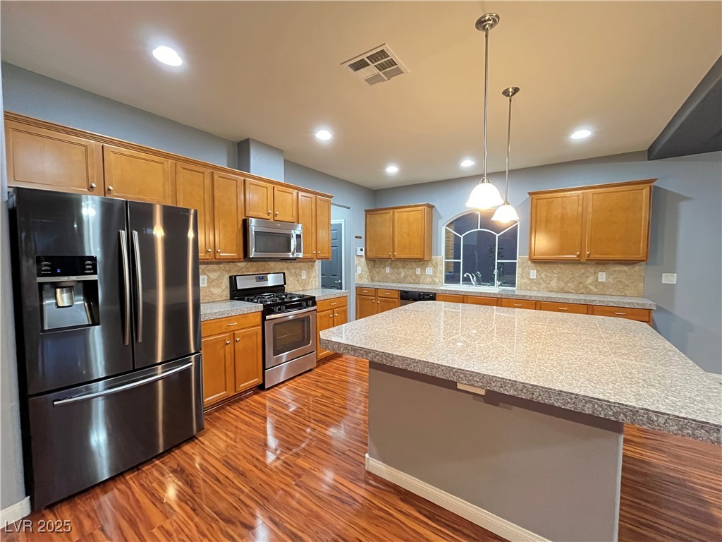 5280 Tulip Hill Avenue Property Photo 7