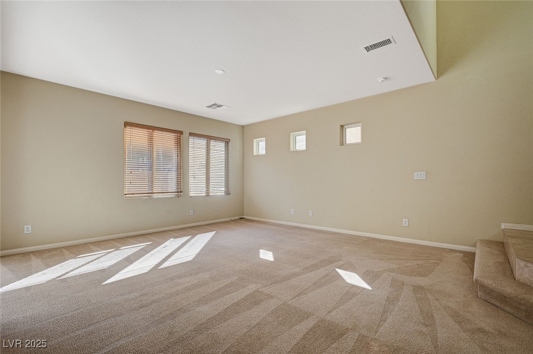 9473 Stills Way Property Photo 8