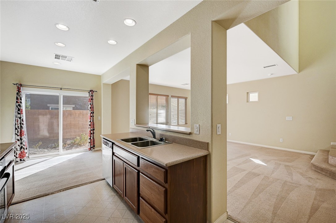 9473 Stills Way Property Photo 13