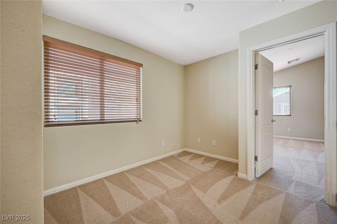 9473 Stills Way Property Photo 16