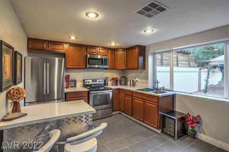 2505 Laurie Drive C Property Photo 6