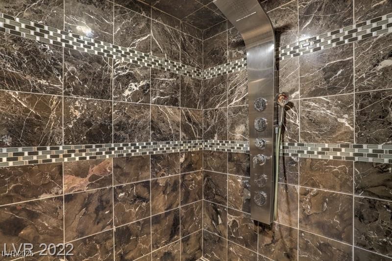2505 Laurie Drive C Property Photo 10