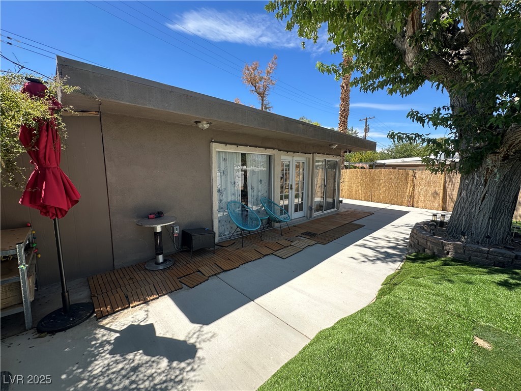 2505 Laurie Drive D Property Photo 8