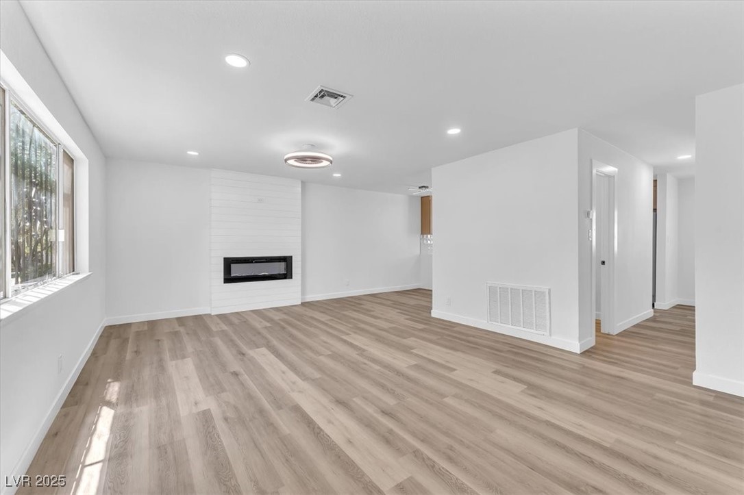 747 Greenbriar Townhouse Way Property Photo 8