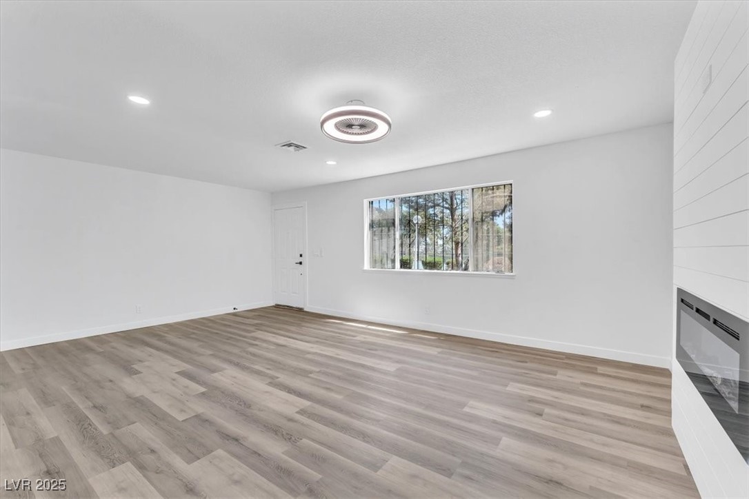 747 Greenbriar Townhouse Way Property Photo 17