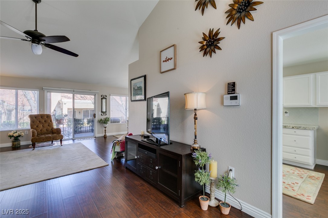 8808 Litchfield Avenue Property Photo 7