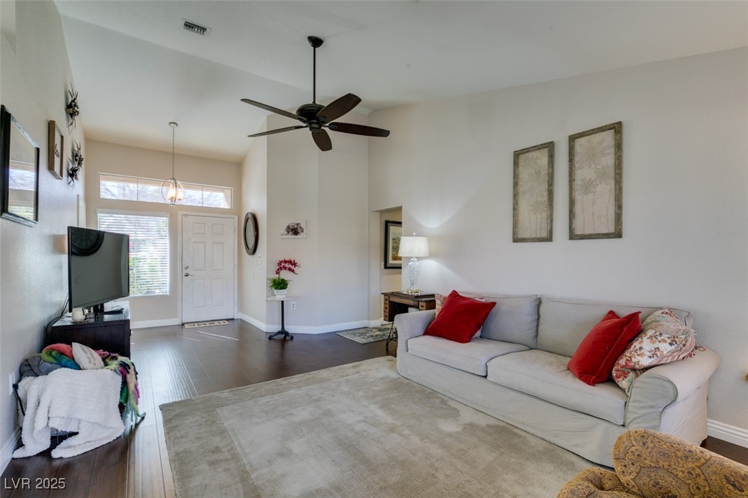8808 Litchfield Avenue Property Photo 14
