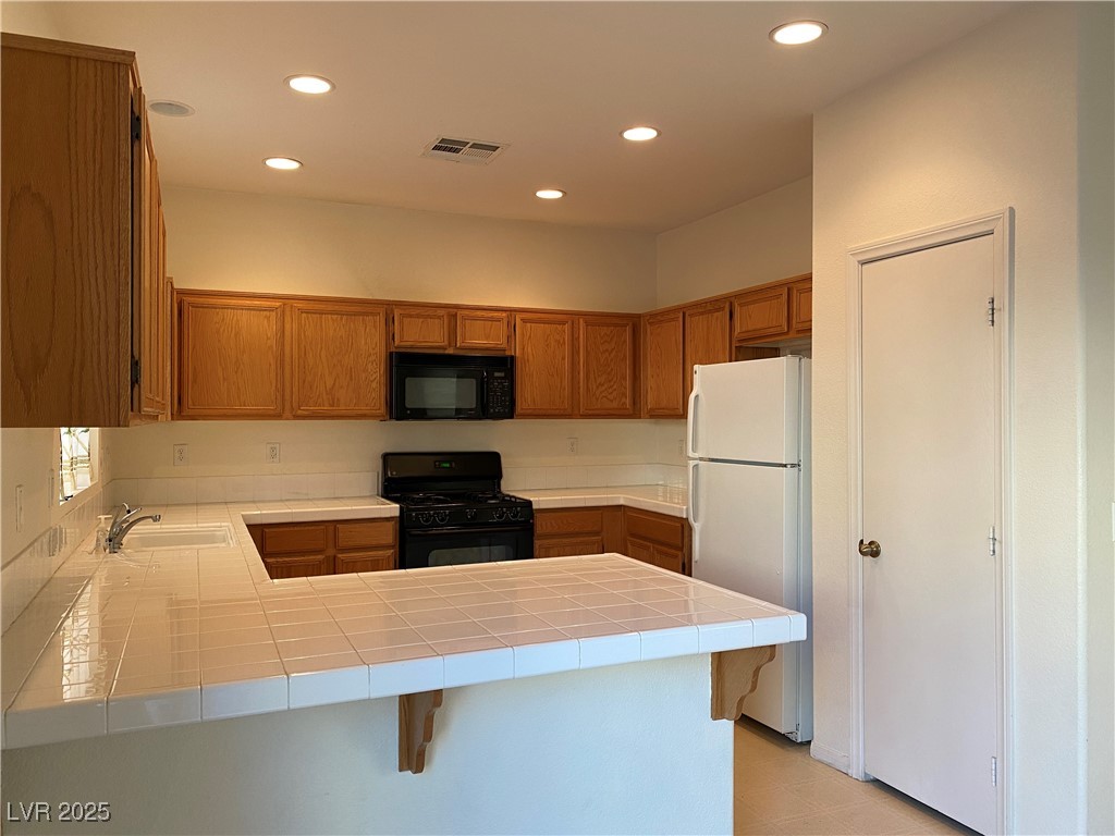 1850 Bayhurst Avenue Property Photo 6