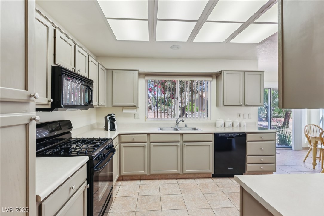 3013 Sungold Drive Property Photo 17