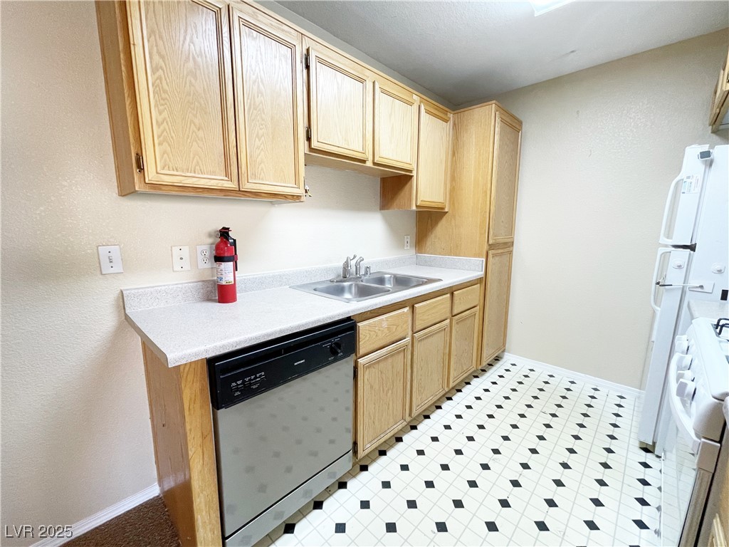 4730 East Craig Road 2150 Property Photo 8