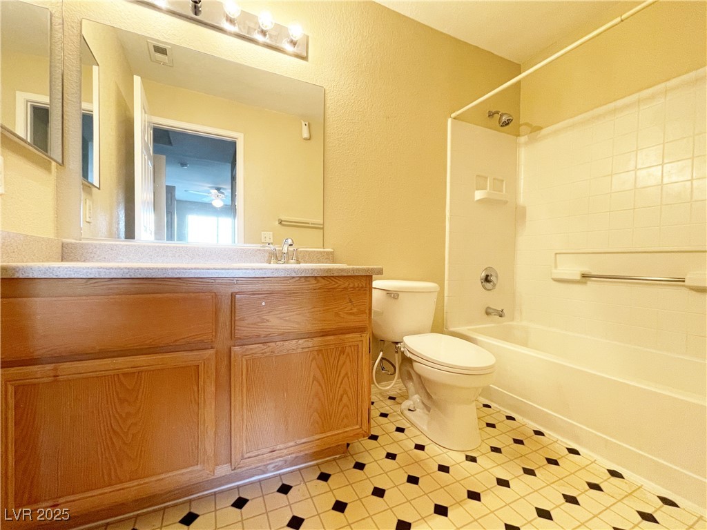 4730 East Craig Road 2150 Property Photo 19