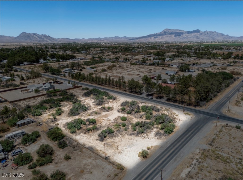 1011 West Basin Avenue Property Photo 1