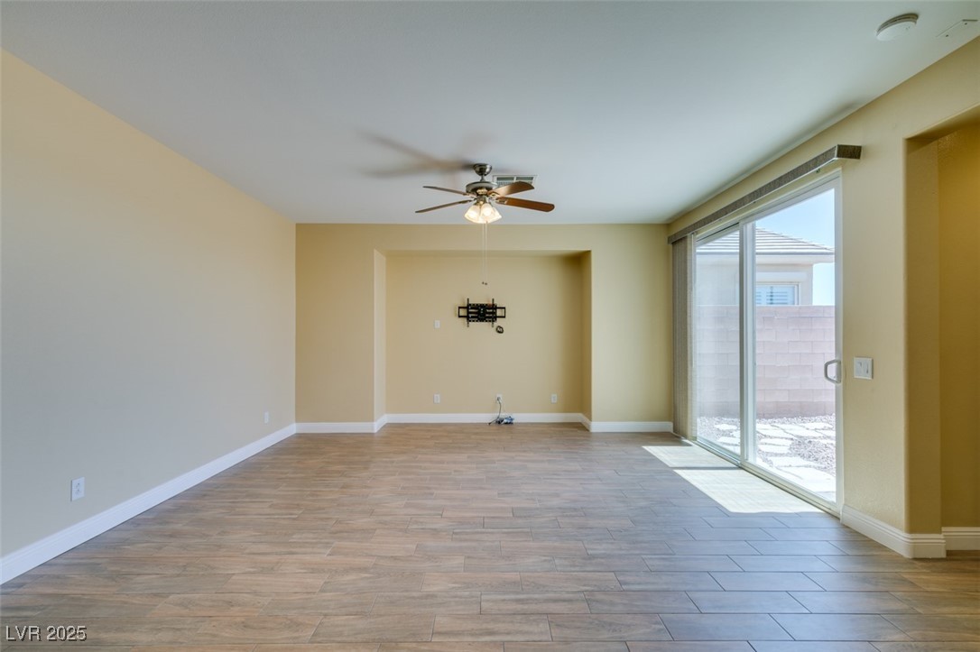 6909 Brier Creek Lane Property Photo 8