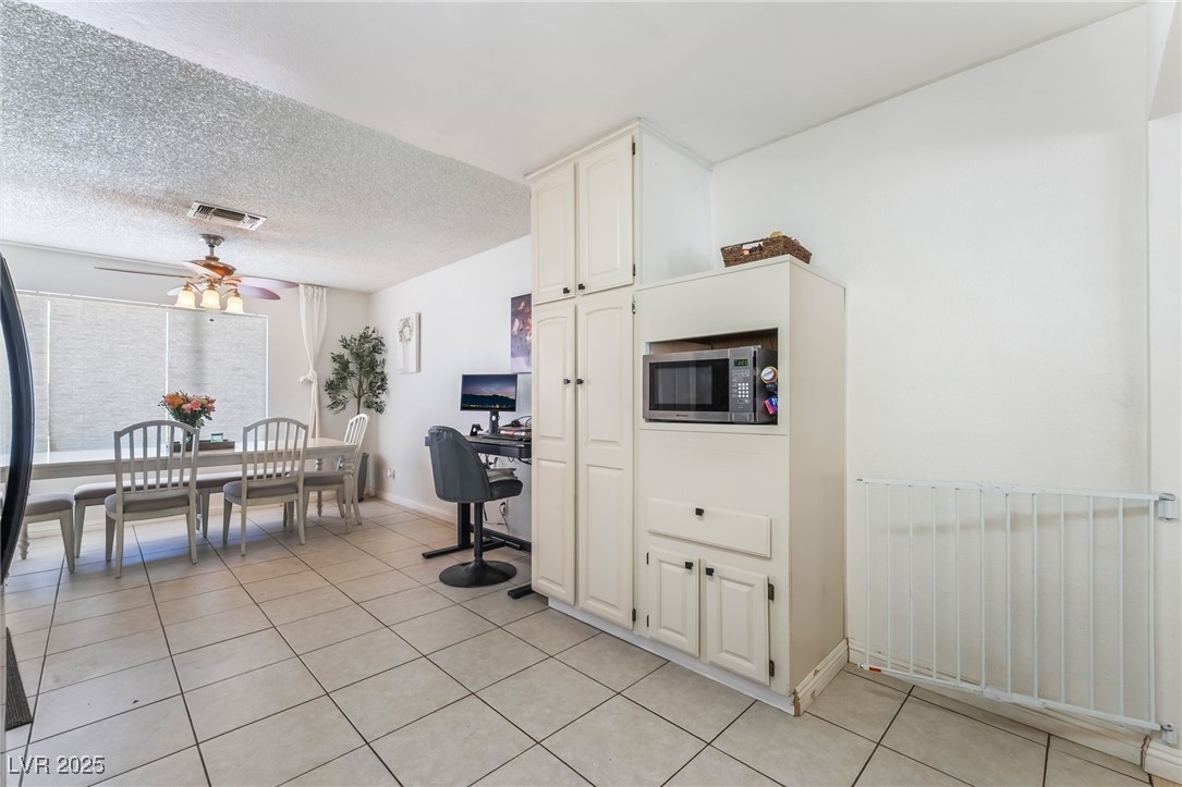 6999 Mountain Moss Drive Property Photo 14
