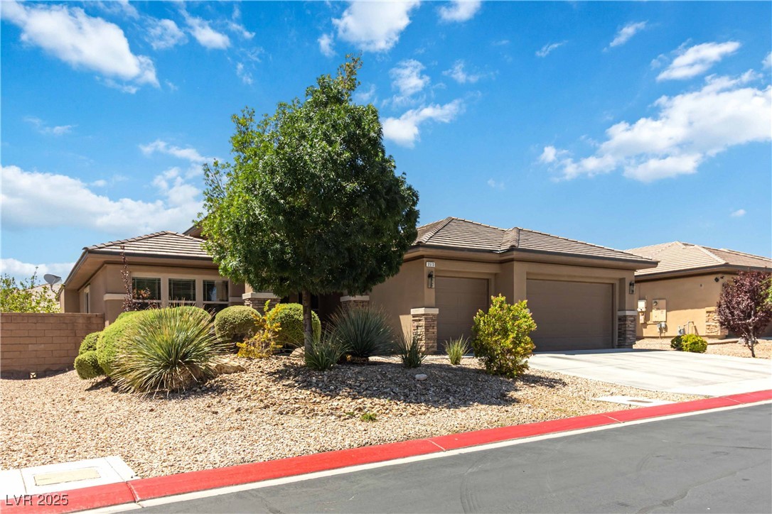 3513 Frigatebird Lane Property Photo 3