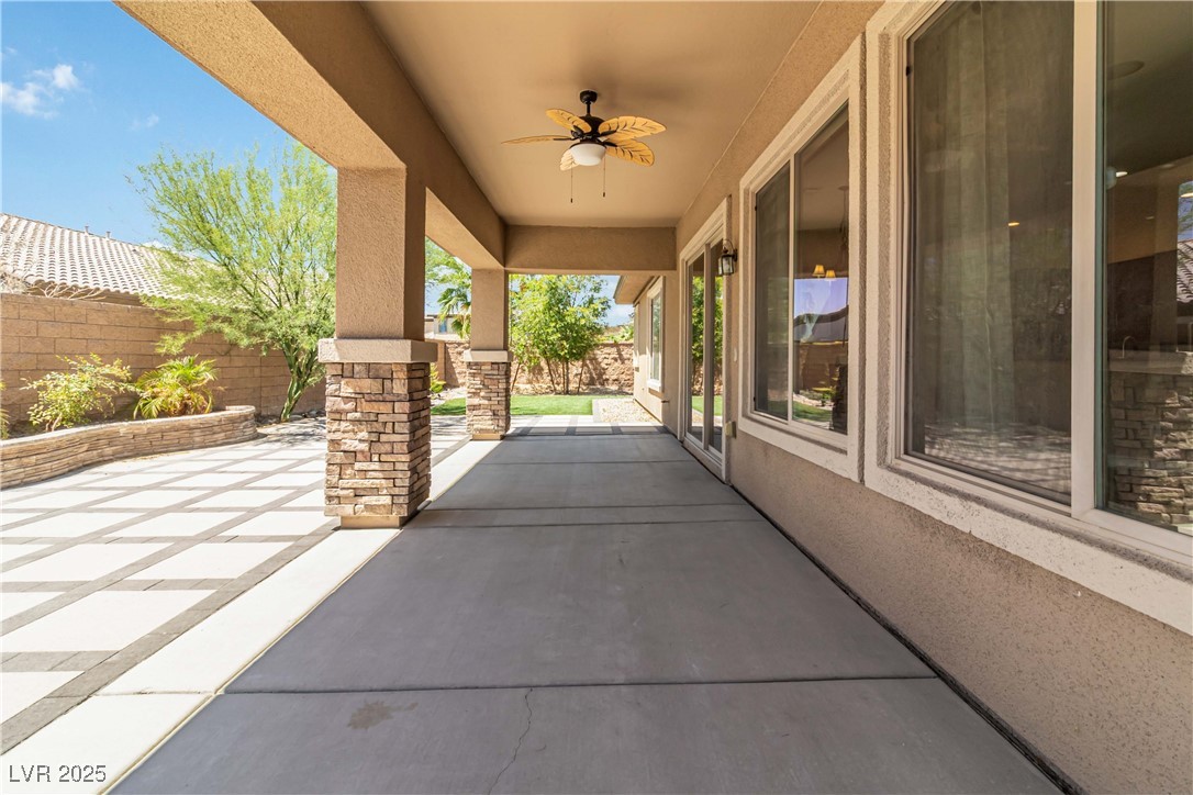 3513 Frigatebird Lane Property Photo 37