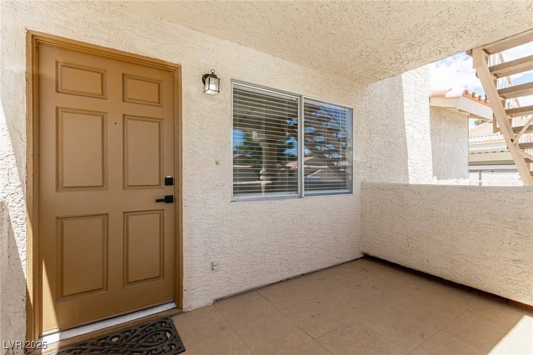 905 Sulphur Springs Lane 101 Property Photo 3