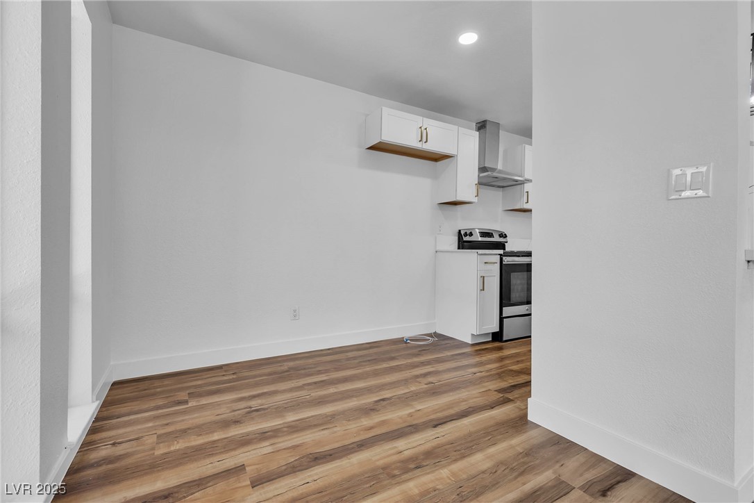 746 Oakmont Avenue 708 Property Photo 6