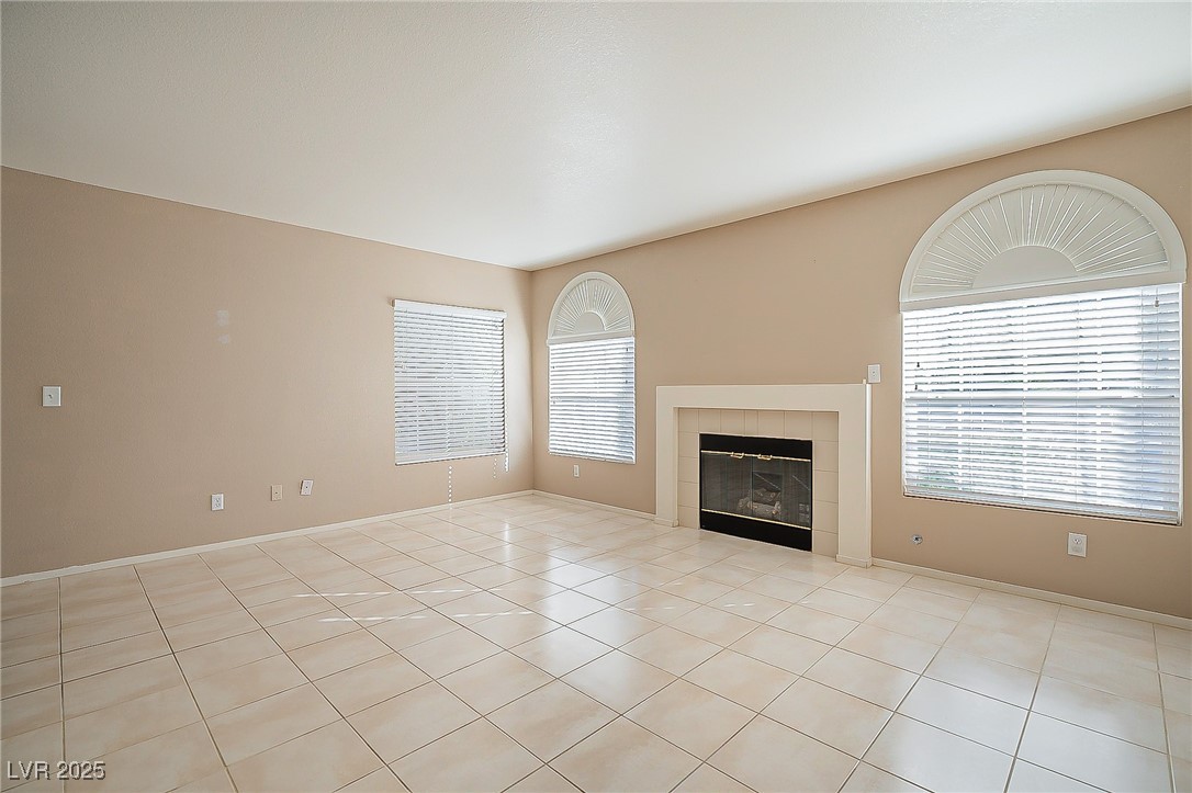 8400 Wandering Sun Avenue Property Photo 15