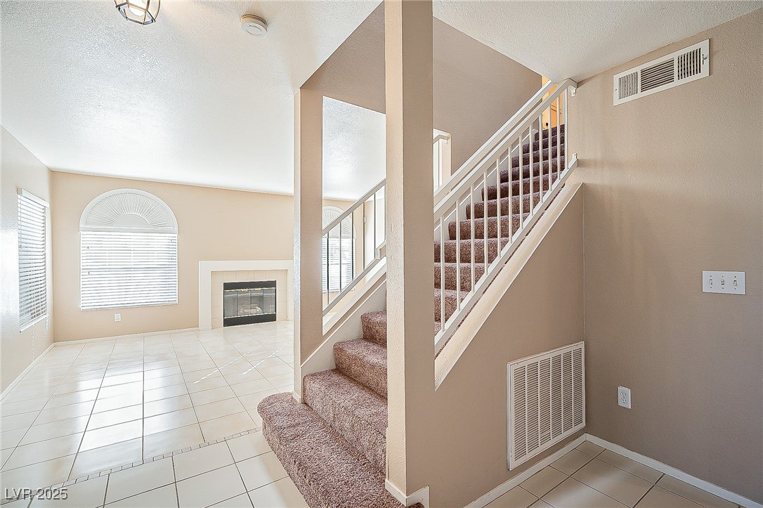 8400 Wandering Sun Avenue Property Photo 16