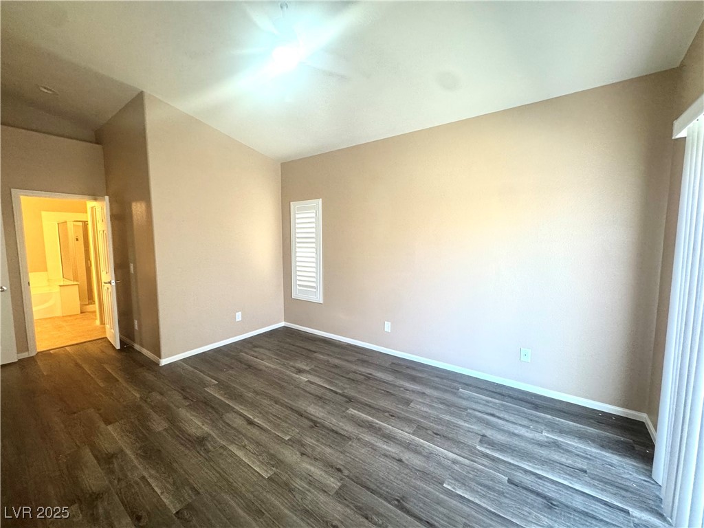 7396 Bedford Pine Court Property Photo 3