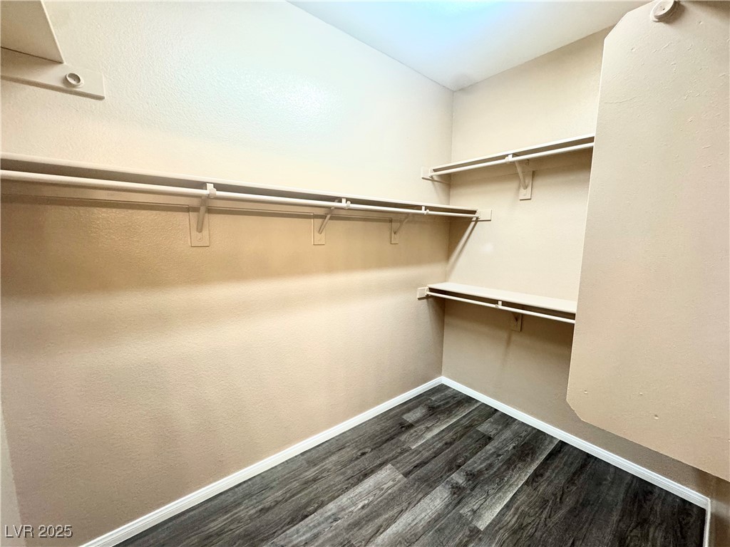 7396 Bedford Pine Court Property Photo 5