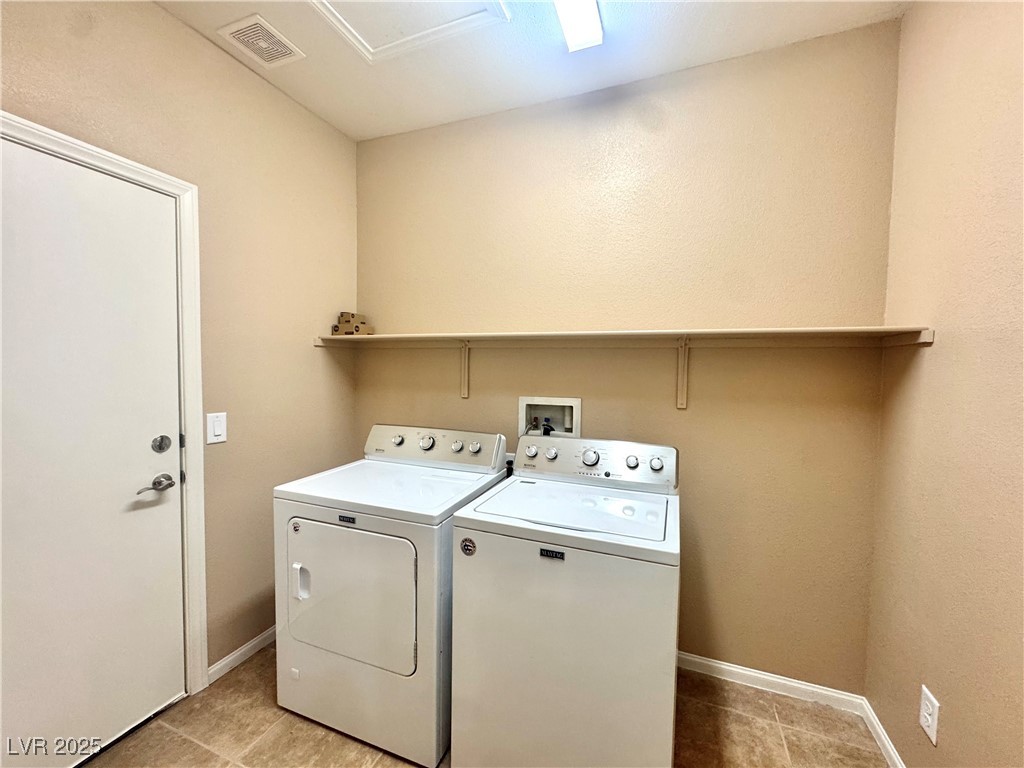 7396 Bedford Pine Court Property Photo 18