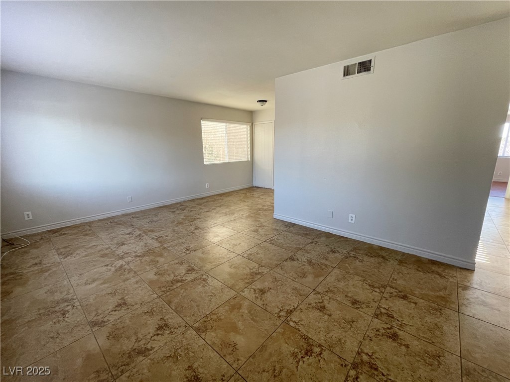 5447 Retablo Avenue 4 Property Photo 3