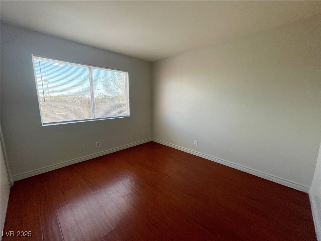 5447 Retablo Avenue 4 Property Photo 9