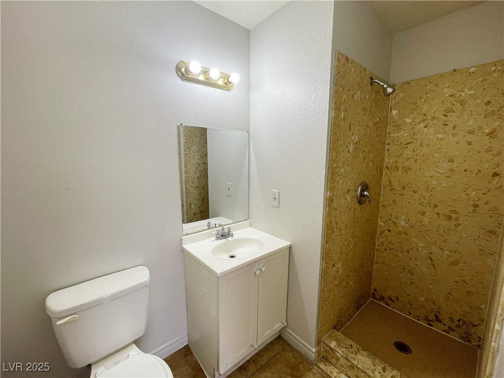 5447 Retablo Avenue 4 Property Photo 16