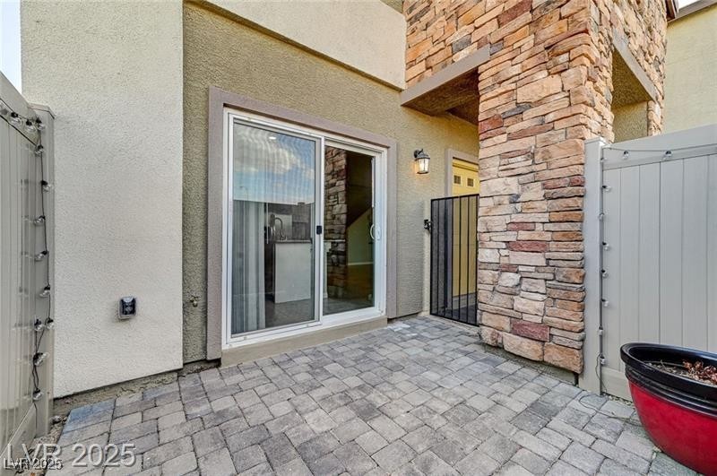 534 Lassen Falls Court Property Photo 43