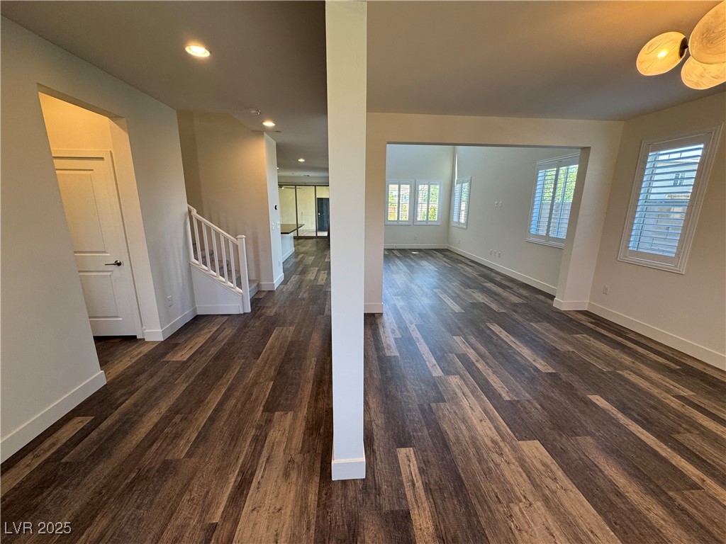 2103 Maderno Street Property Photo 4