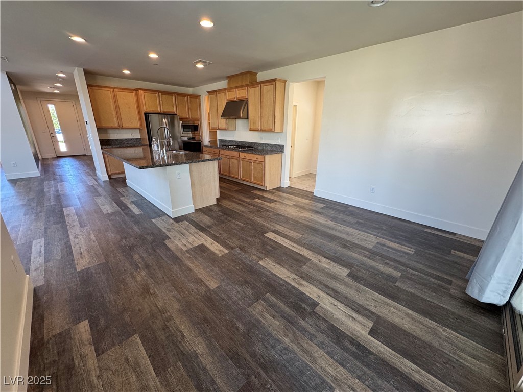 2103 Maderno Street Property Photo 17
