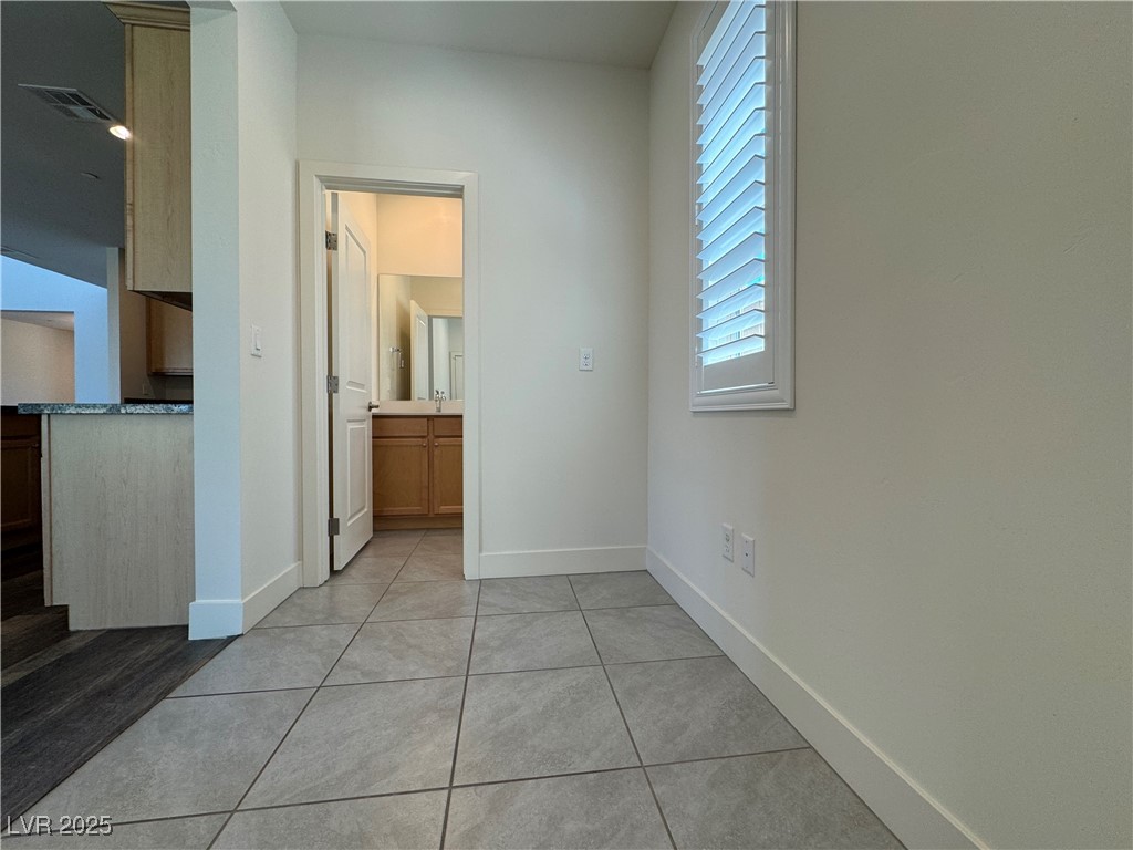 2103 Maderno Street Property Photo 24