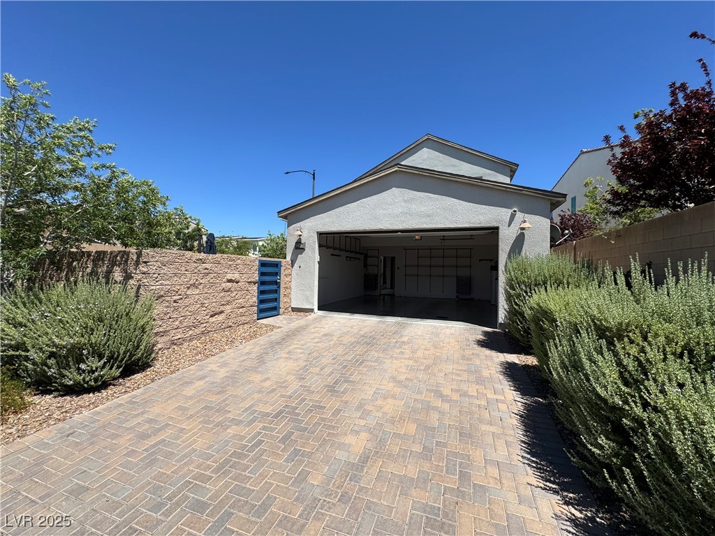 2103 Maderno Street Property Photo 62
