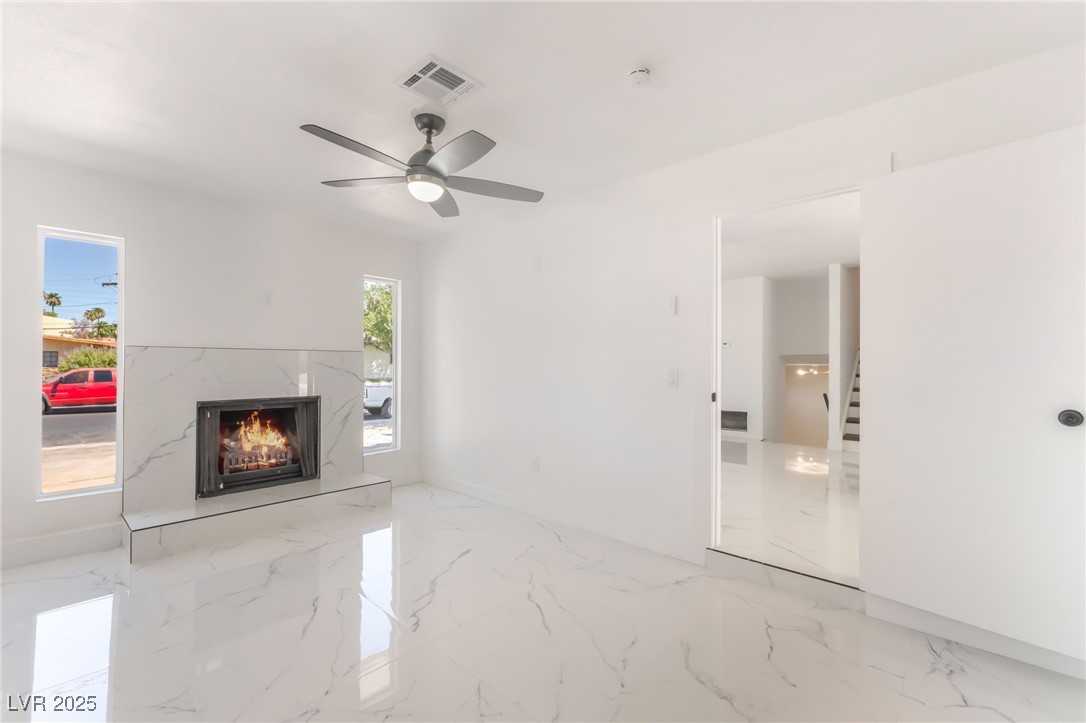 5201 Champions Avenue Property Photo 3