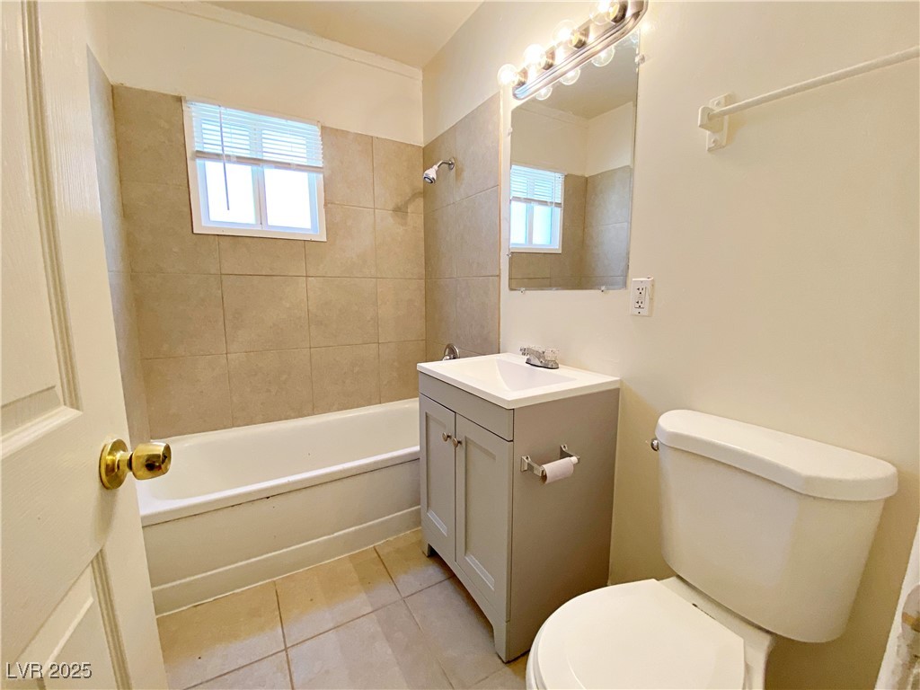 1904 Rexford Drive 3 Property Photo 7