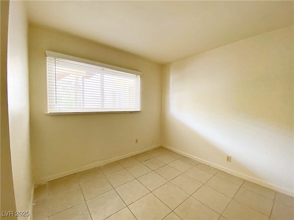1904 Rexford Drive 3 Property Photo 11