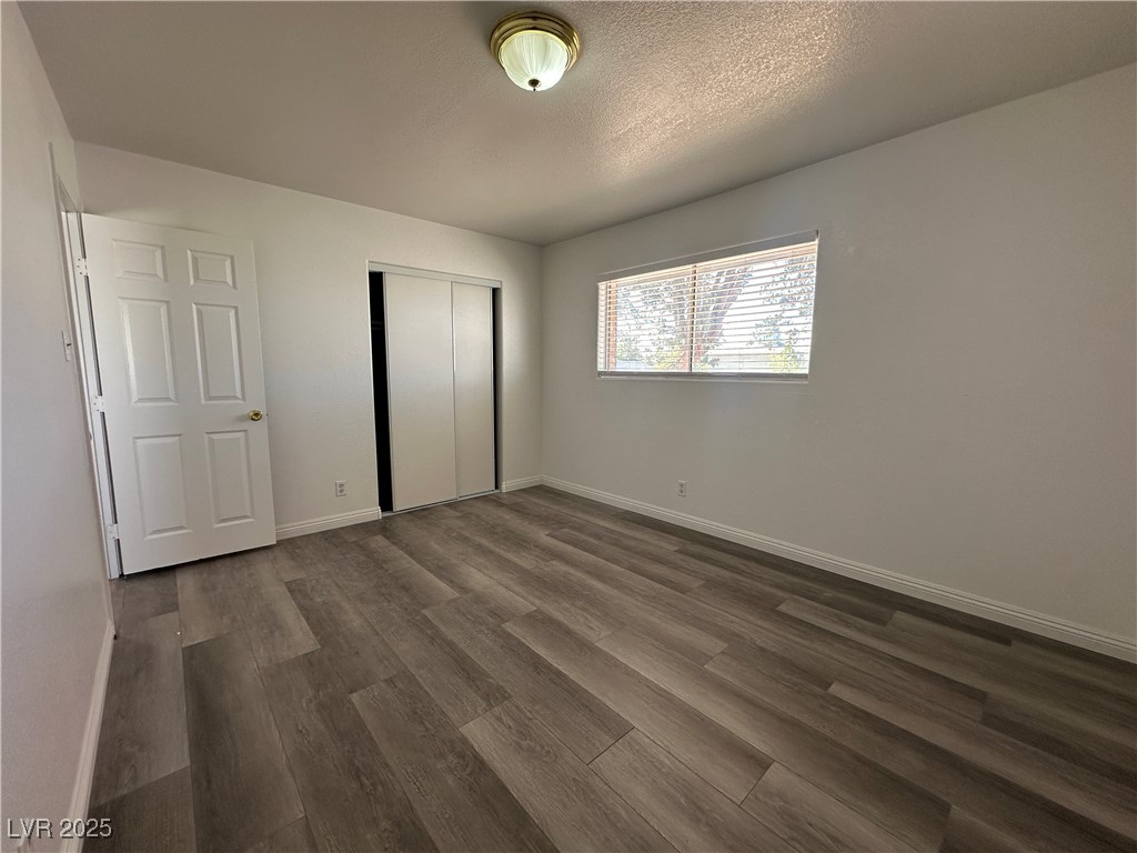 6905 Singing Dunes Lane Property Photo 13